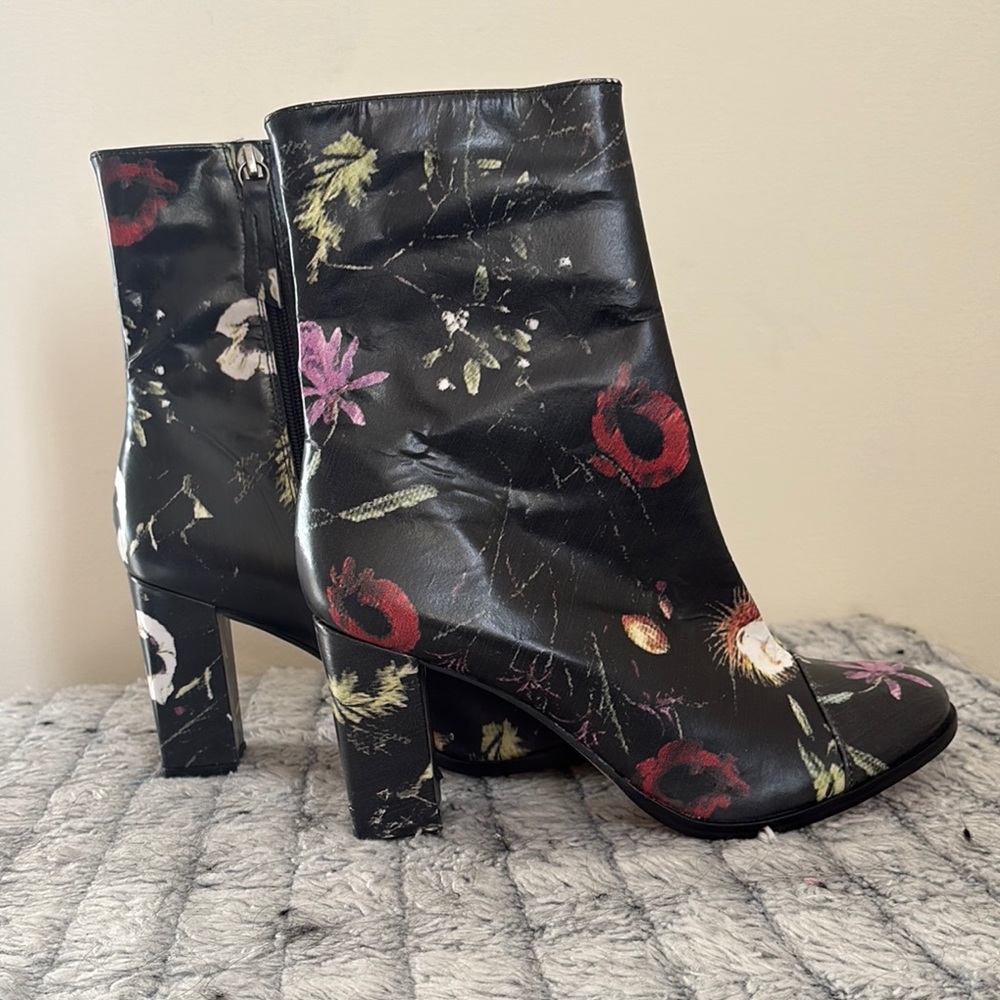 Matisse Black pink red white green heeled boots